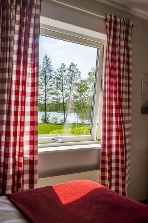 Hotell Sjoevillan Upplands-Väsby Extérieur photo
