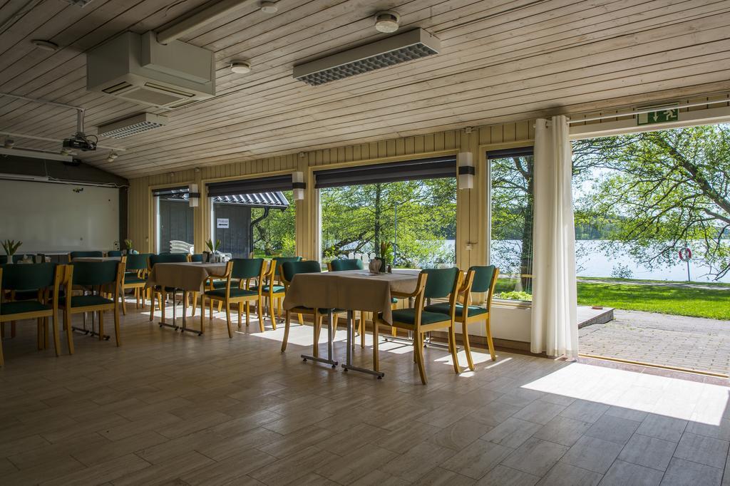 Hotell Sjoevillan Upplands-Väsby Extérieur photo