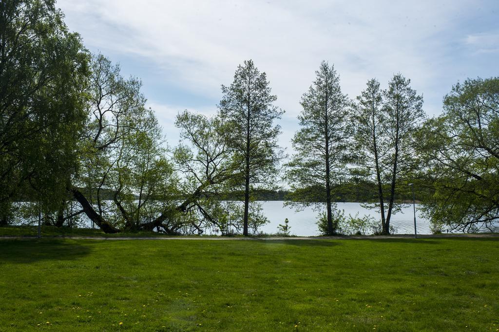 Hotell Sjoevillan Upplands-Väsby Extérieur photo